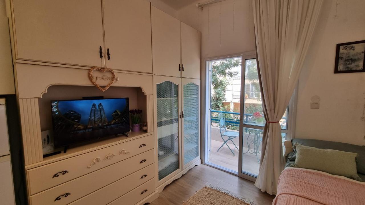 Lovely Studio With Balcony Διαμέρισμα Rechovot Εξωτερικό φωτογραφία